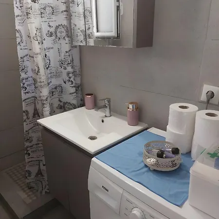 度假居 Rafaela's House 斯基亚索斯镇