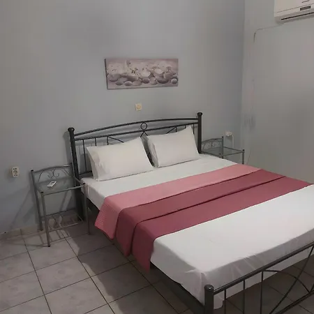 Rafaela's House * 斯基亚索斯镇