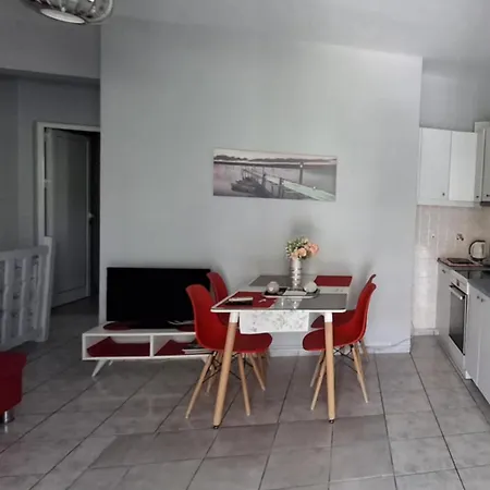 Rafaela's House 度假居 *